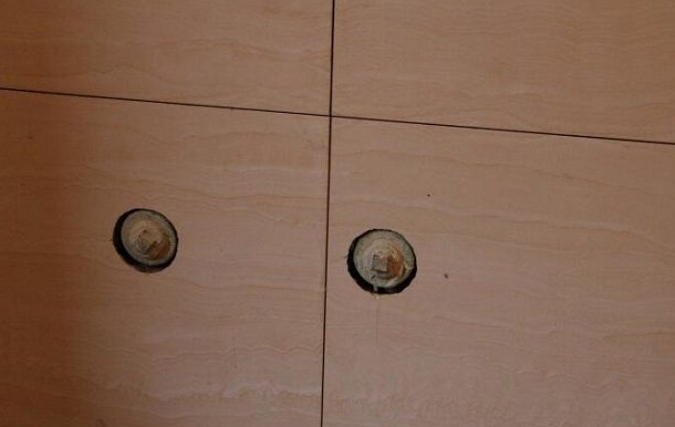 瓷砖打的孔怎么补上好看(瓷砖打的孔怎么补上好看图片) 瓷砖打的孔怎么补上好看(瓷砖打的孔怎么补上好看图片)