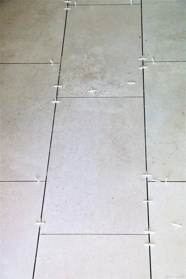 瓷砖地砖空鼓了怎么办视频教程(瓷砖地砖空鼓了怎么办视频教程图片) 瓷砖地砖空鼓了怎么办视频教程(瓷砖地砖空鼓了怎么办视频教程图片)